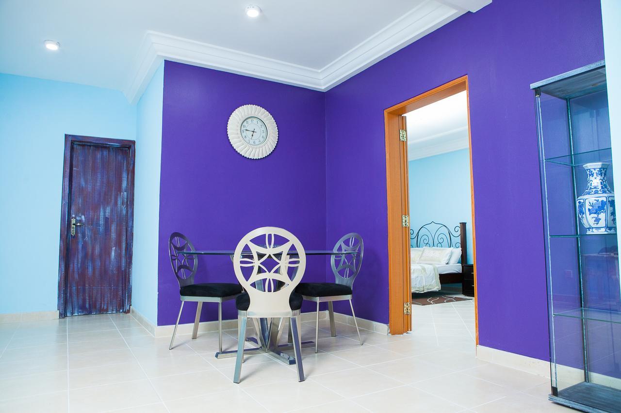 Maxwell Court Apartments Akra Dış mekan fotoğraf
