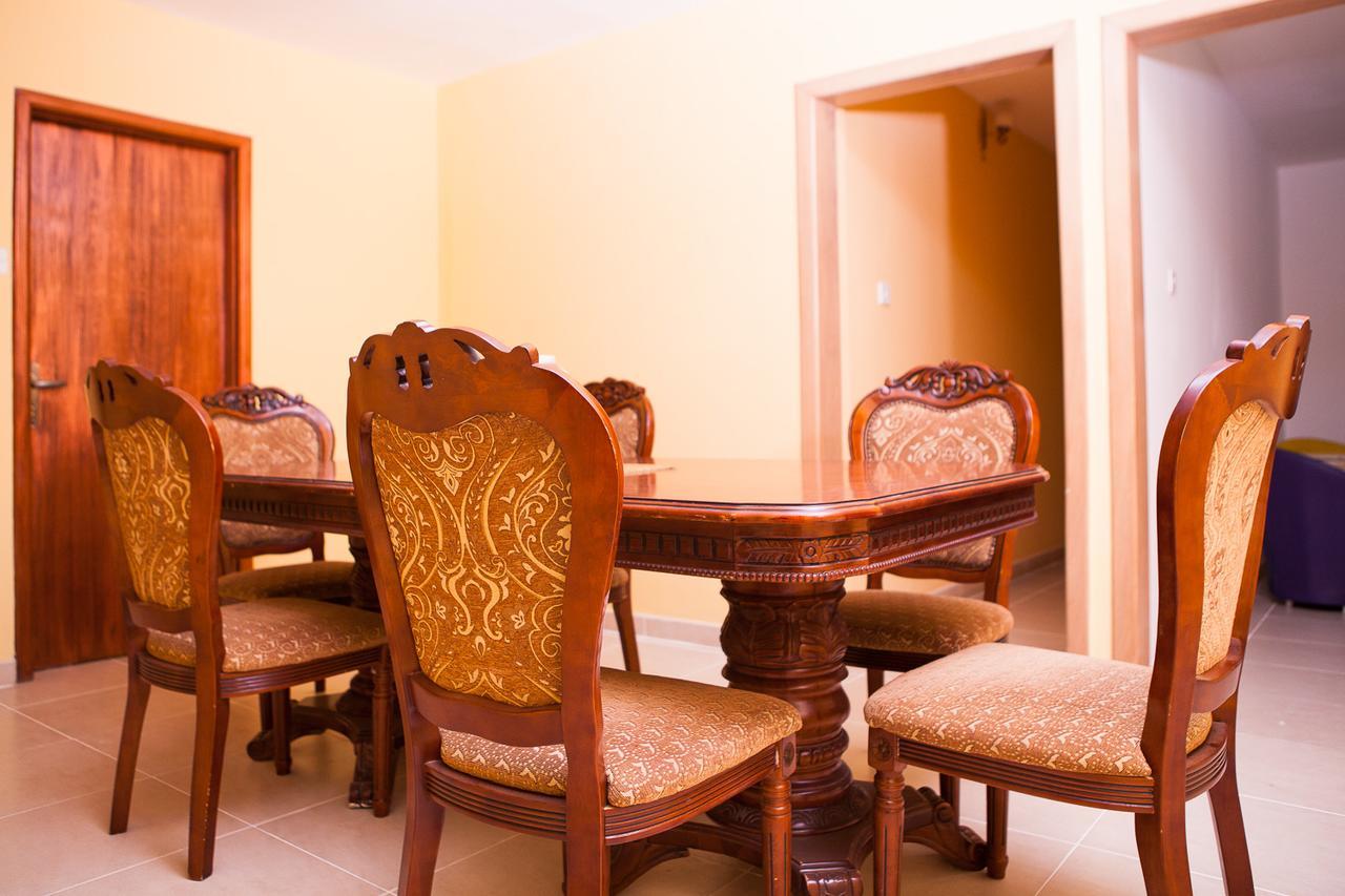 Maxwell Court Apartments Akra Dış mekan fotoğraf