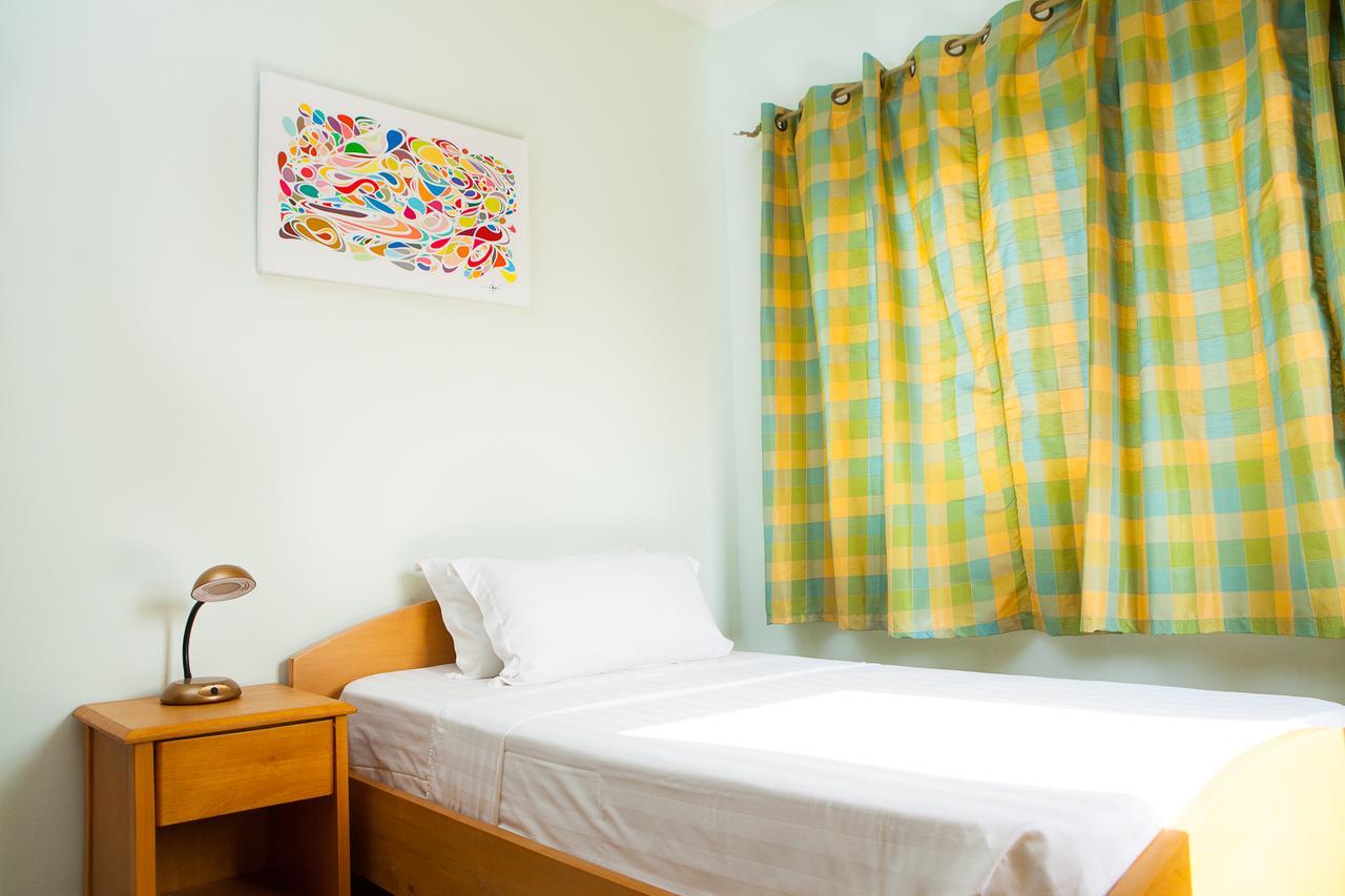 Maxwell Court Apartments Akra Dış mekan fotoğraf