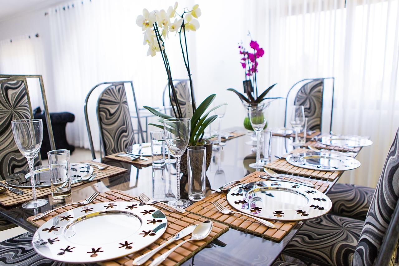 Maxwell Court Apartments Akra Dış mekan fotoğraf