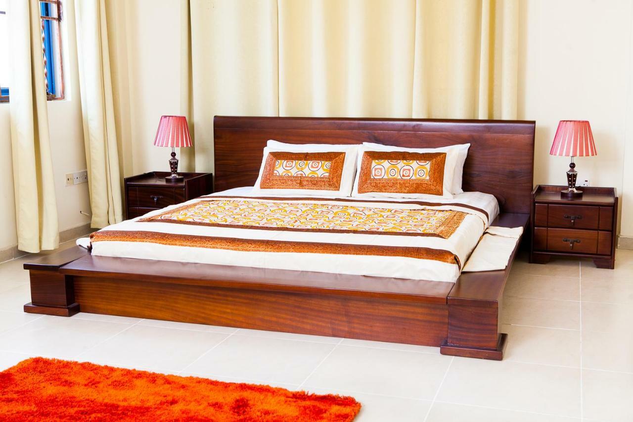 Maxwell Court Apartments Akra Dış mekan fotoğraf