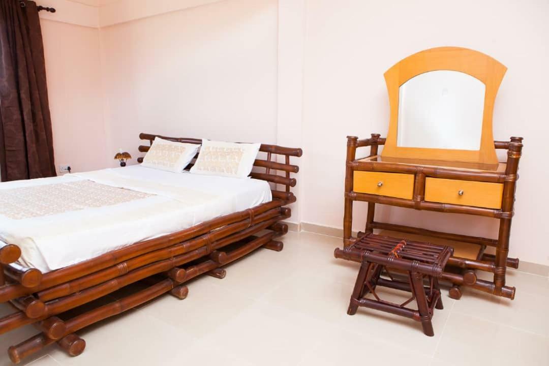 Maxwell Court Apartments Akra Dış mekan fotoğraf